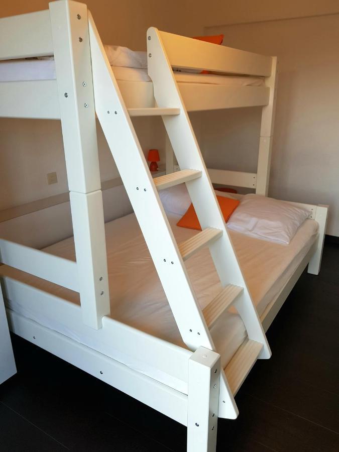 Modern Appartement Met Frontaal Zeezicht En Prive Parking Knokke-Heist Luaran gambar