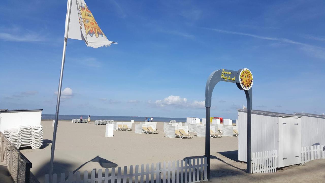 Modern Appartement Met Frontaal Zeezicht En Prive Parking Knokke-Heist Luaran gambar